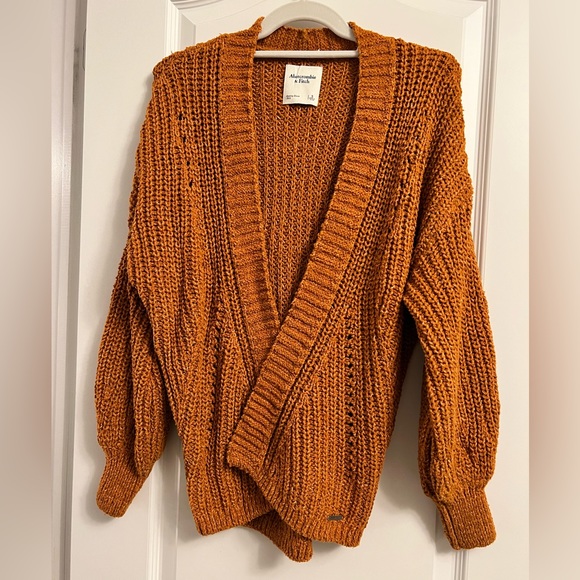 Abercrombie sweater - Picture 1 of 6